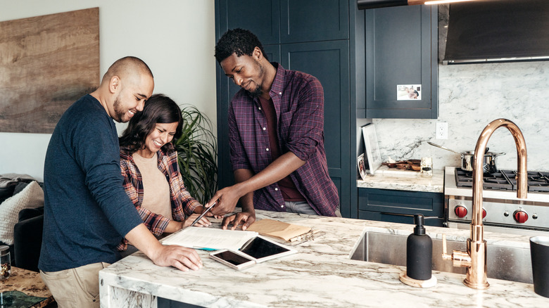 Should You DIY Your Kitchen Renovation or Hire a Professional Contractor?