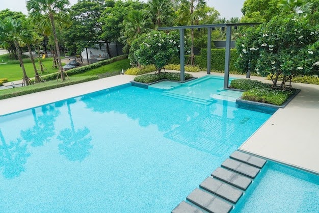 Fiberglass Pool